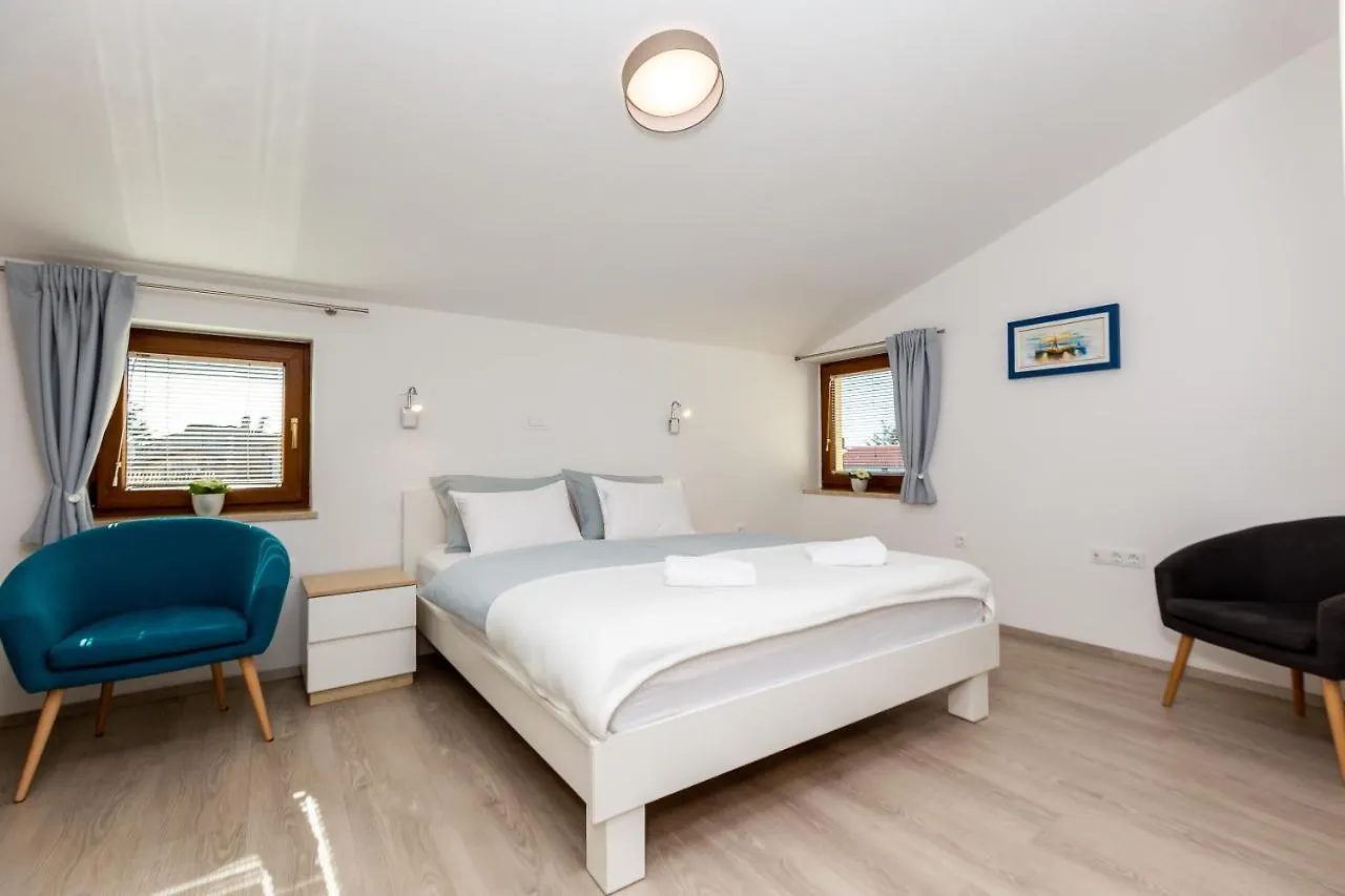 Apartments Krusec Pula