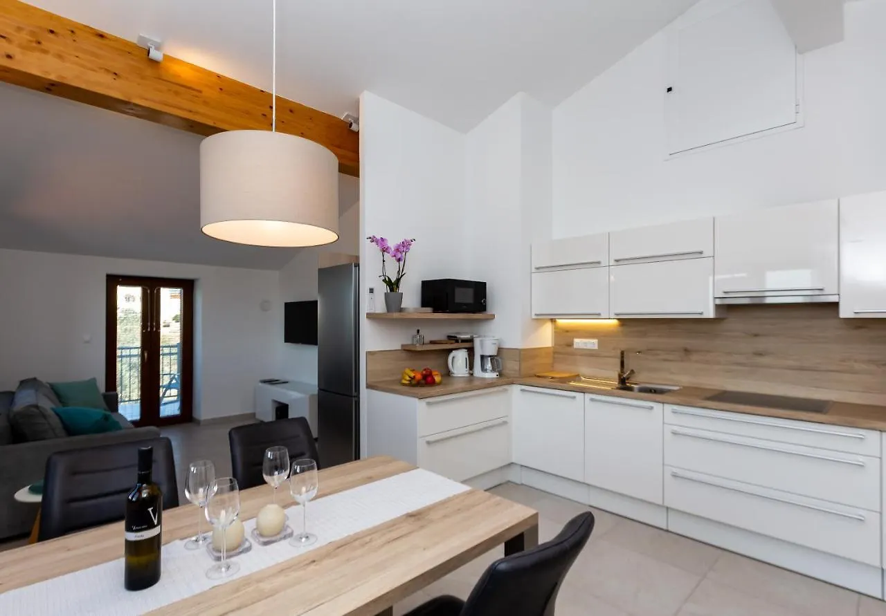 Apartments Krusec Pula