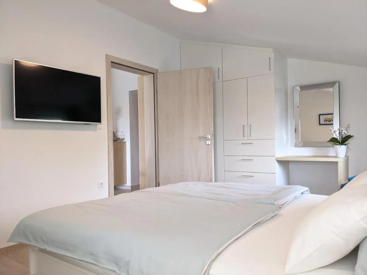 Apartments Krusec Pula
